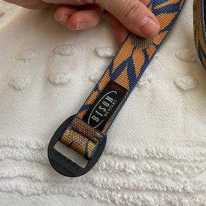 REI Sunflower webbed belt